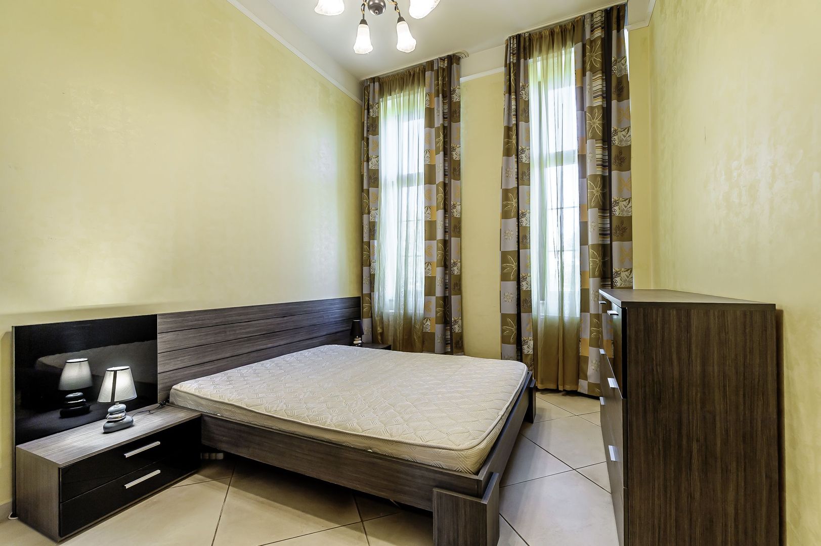 Apartament de vis, b-dul Revolutiei nr 83, Etajul 1. - Poză 5