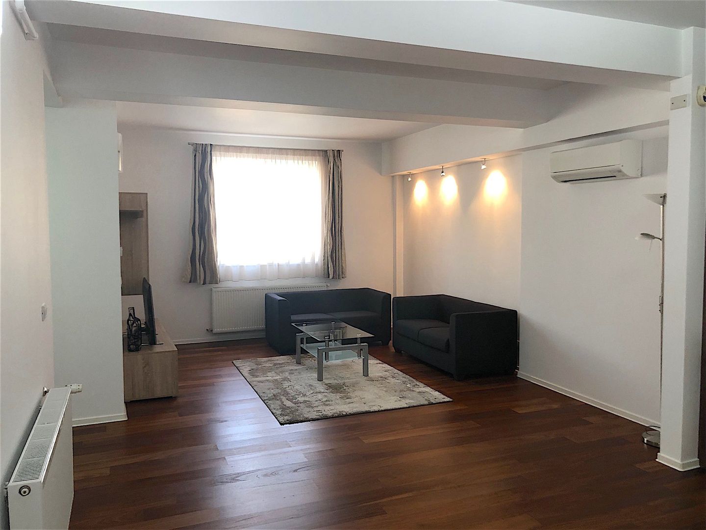 Apartament cu 2 camere -Dumbravita - Poză 12