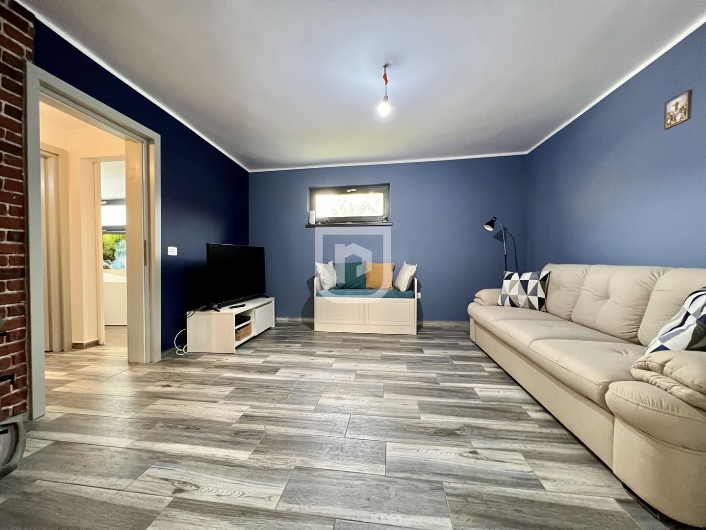 Casa din barne cu 3 dormitoare si pardoseala Gura Humorului - Poză 7