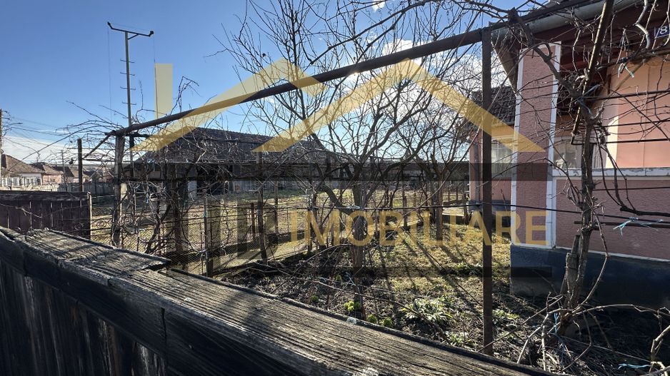 Casa de vanzare 4 camere, 2240mp teren, Zona Raciu - Poză 11