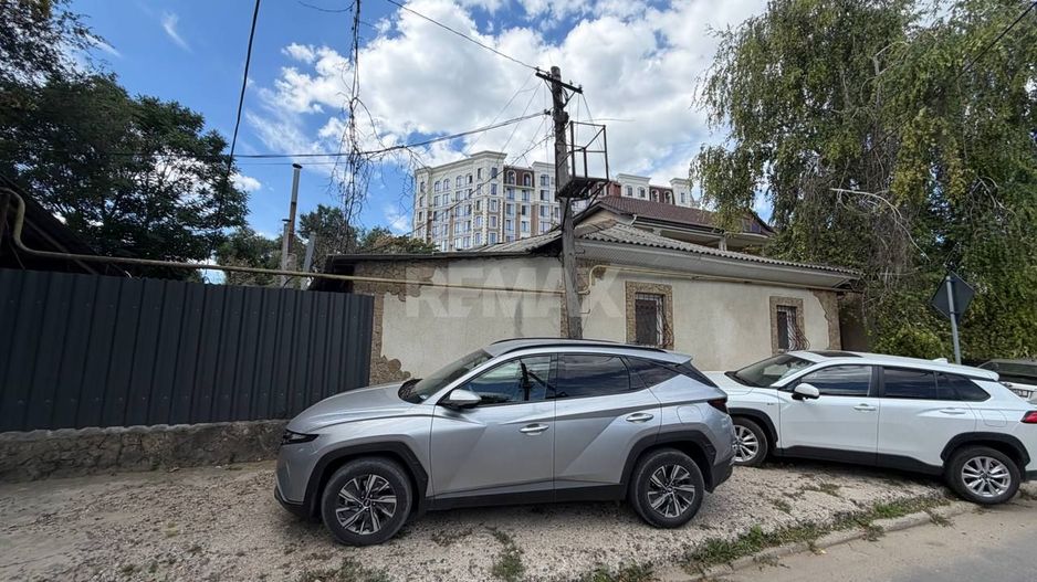 Casa de locuit in Chisinau - Poză 2