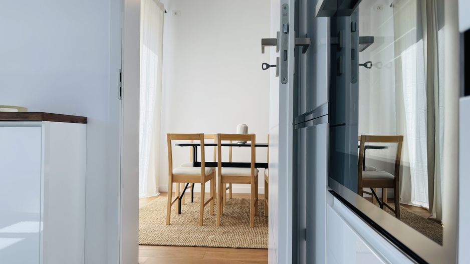 INCHIRIATA - Prima inchiriere, Segmentul Lux | Central | Panouri solare - Poză 3