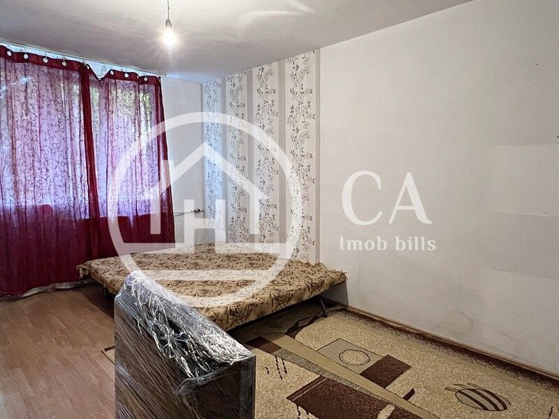 Apartament de vanzare cu 2 camere in zona Rogerius, Oradea - Poză 1