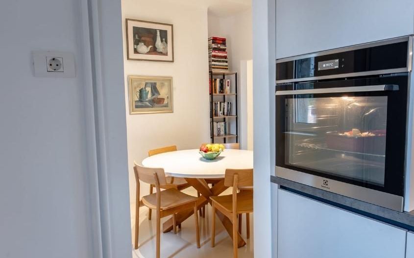 Apartament superb 4 camere. Piața Romană, 100 mp, vedere parc - Poză 8