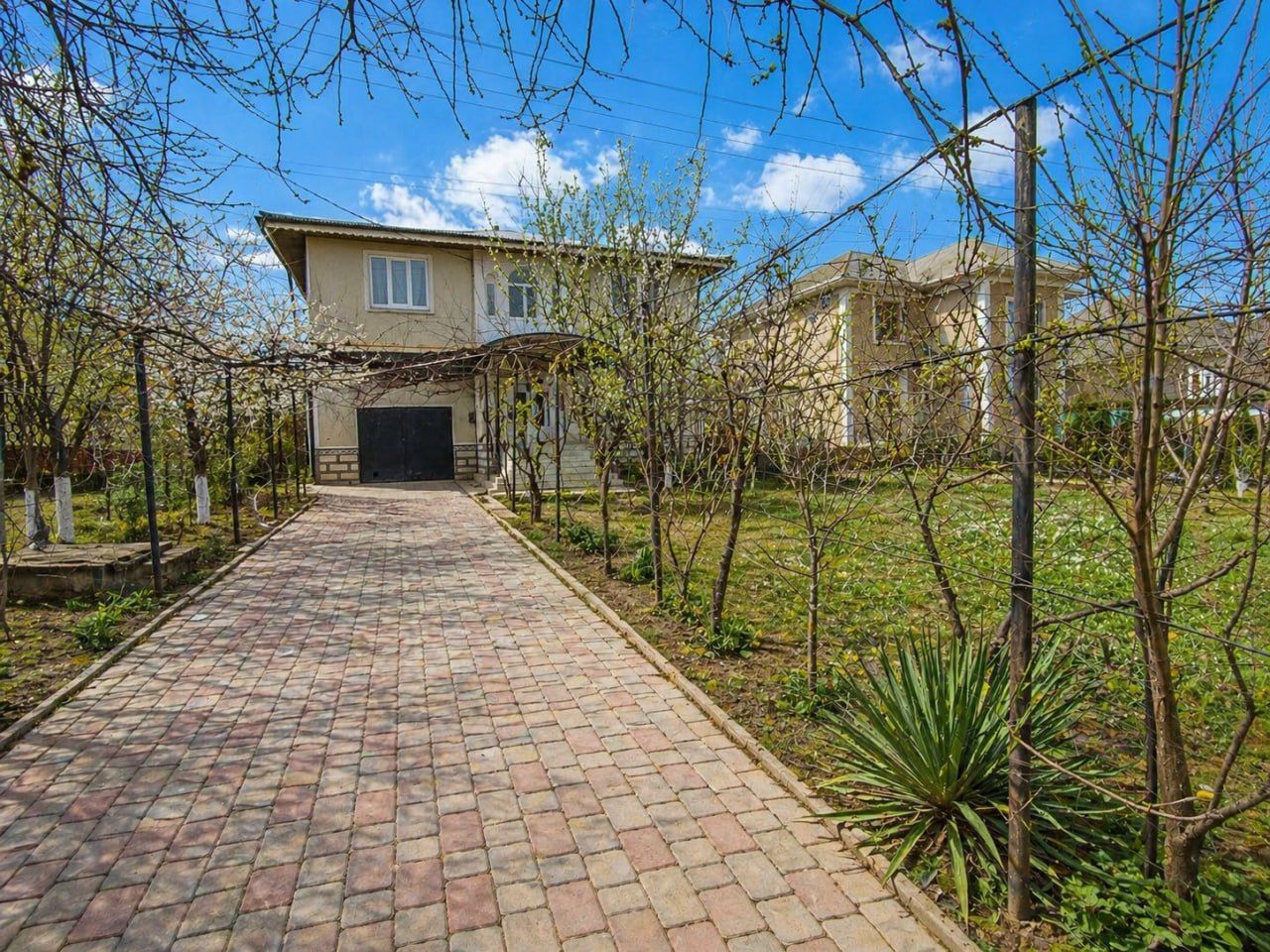Casă + teren 7,48 ari și garaj – Drochia | 178 m² | 55.000 € - Poză 6
