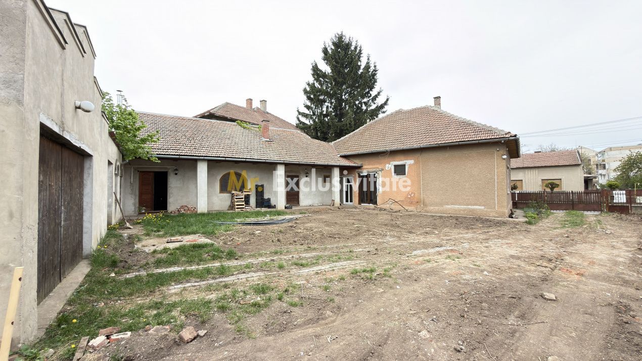 Proprietate cu 2 case | Teren 546 mp | Str. Albinelor Nr.18 - Carei - Poză 3