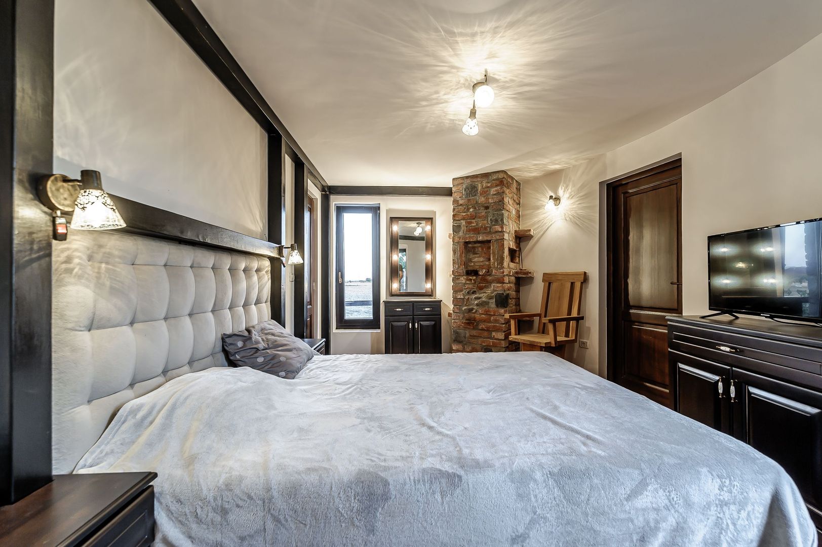 Oportunitate cu totul deosebită, la doar 7 km de Arad! - Poză 6