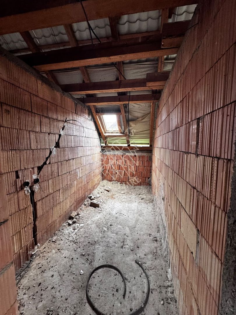 Casa 5 camere 173 mp-3 balcoane-terasa-garaj-Beclean - Poză 7