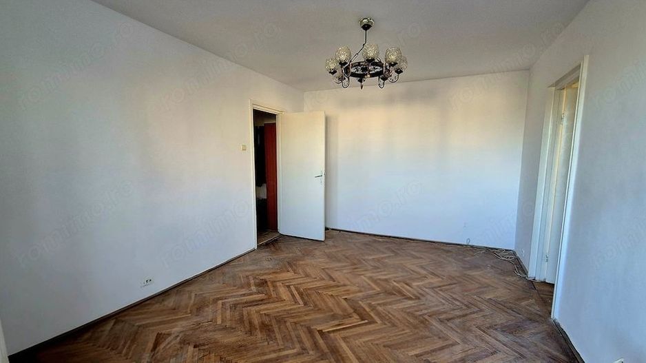 Apartament 3 camere Aleea Minerva - Poză 4