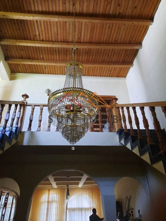 Casa tip conac, teren 4000 mp, finisaje deosebite, garaj, Prahova - Poză 6