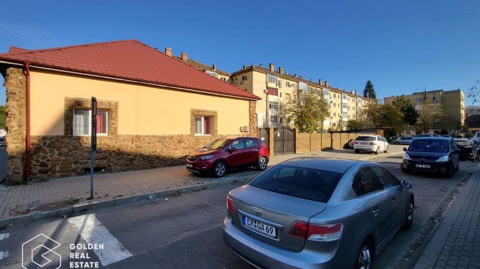 Casa cu teren de 842 mp, oras Lipova - Poză 2
