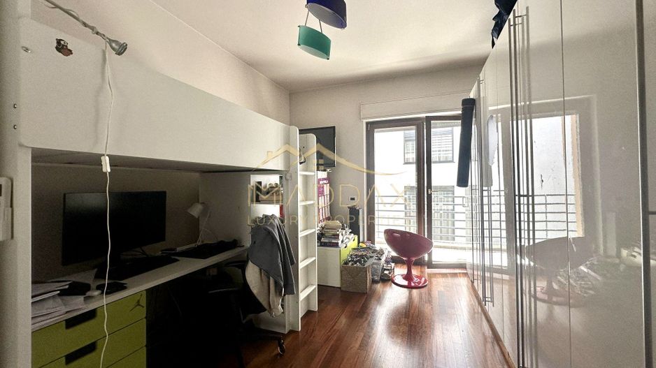 Apartament cu 4 camere *192mp* // Primaverii - Poză 12