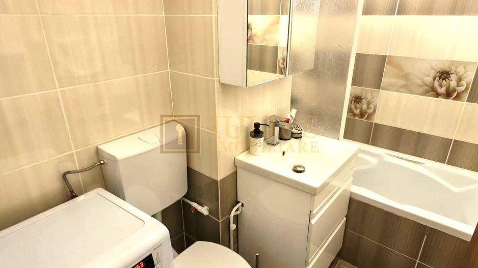 Apartament cu 3 camere in zona Lunei - Poză 13