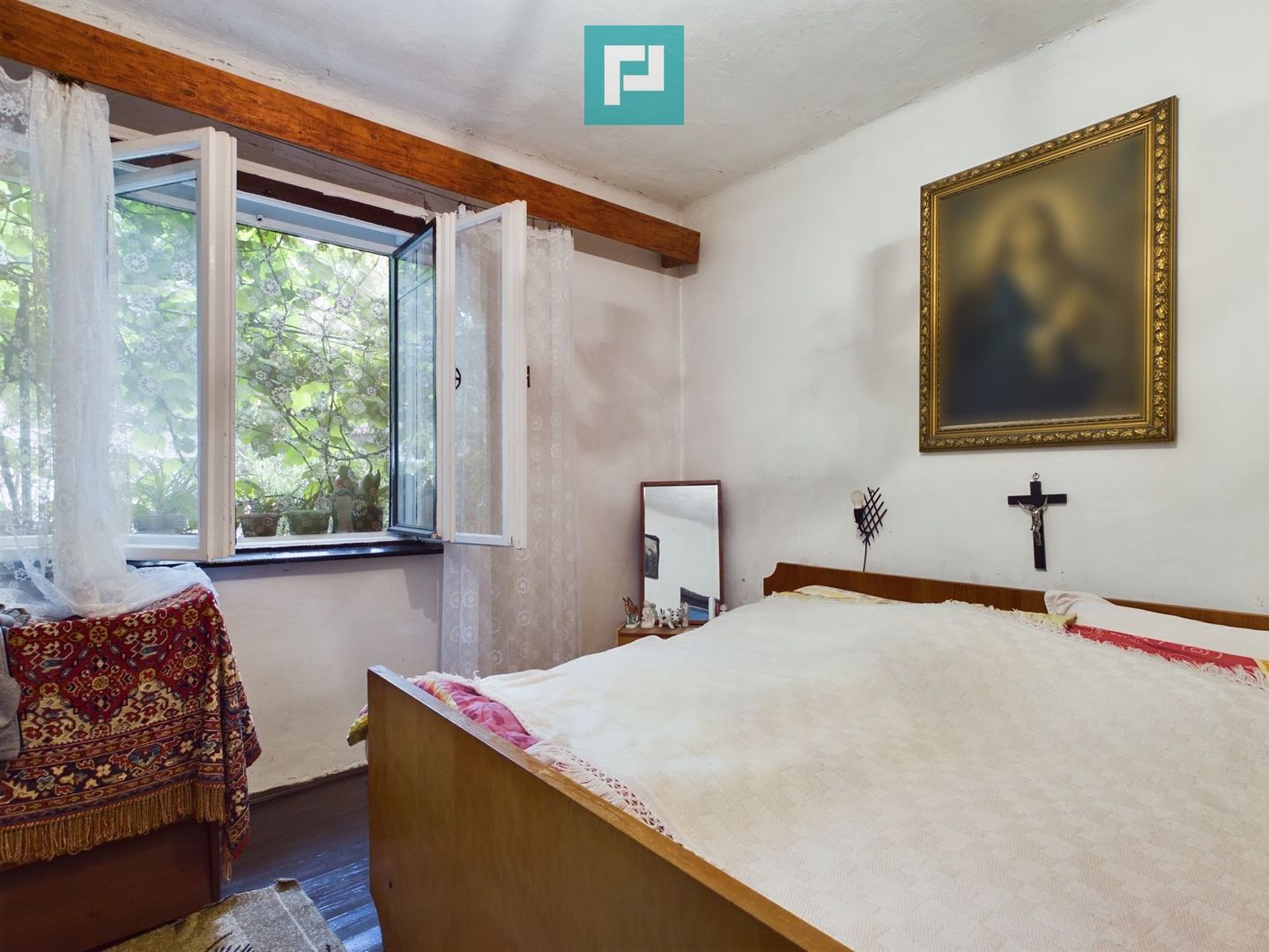 Apartament la casă cu 4 camere în Pârneava - Poză 18