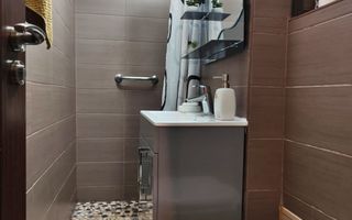 Apartament 4 camere, Calea Aradului - Oradea, tip D, renovat, vanzare - Poză 9