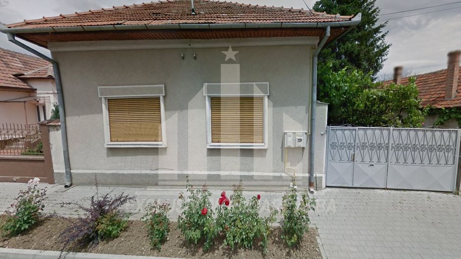 Ocazie! Casa individuala de vanzare in Centru - Poză 1
