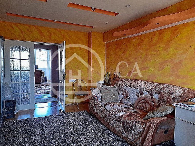 Apartament cu 4 camere de vanzare in Velenta, Oradea - Poză 5