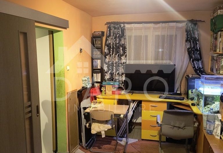 Se vinde apartament cu 2 camere - Poză 5
