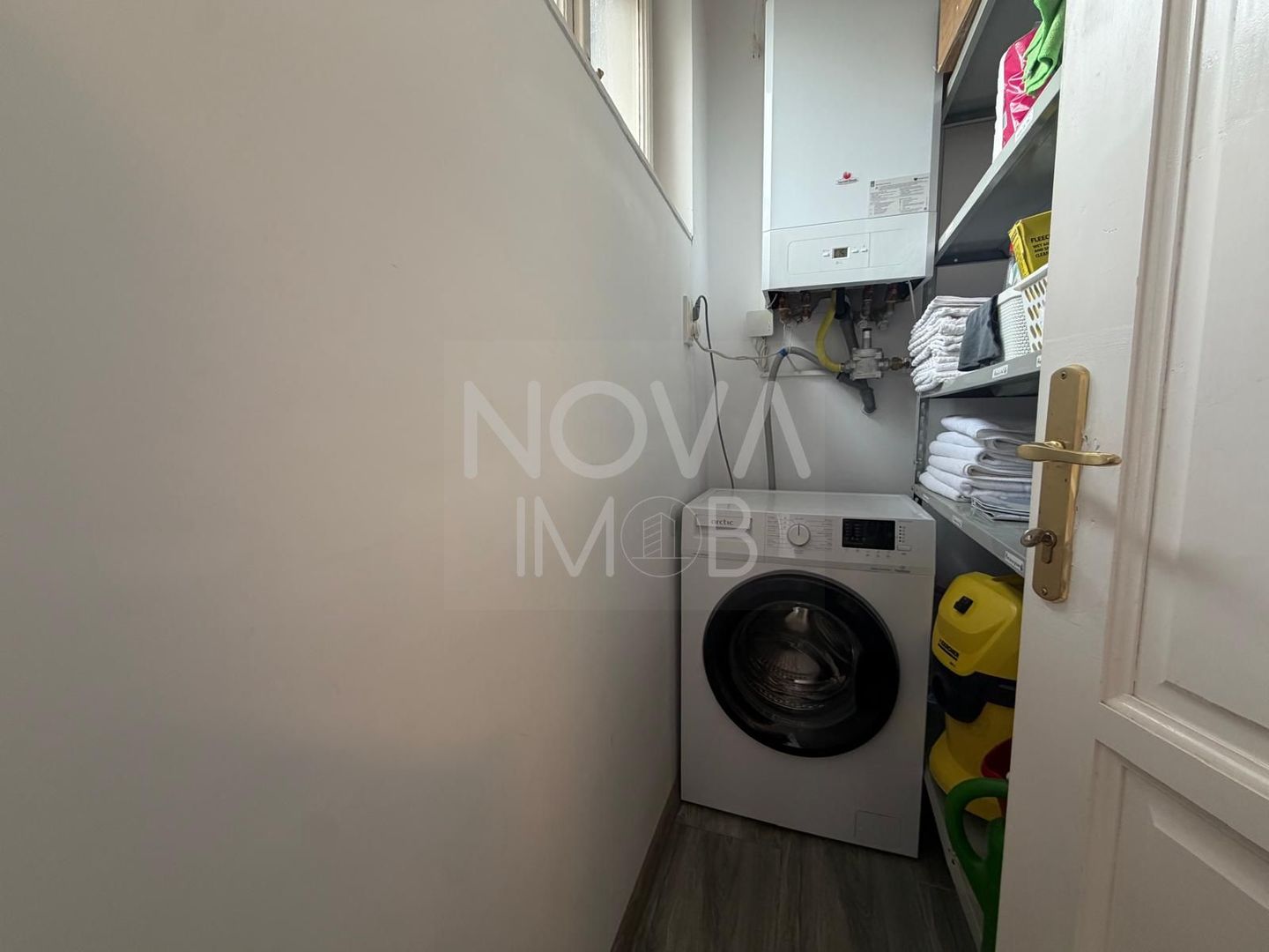 Apartament 3 camere de vanzare, Piata Armelor, Sibiu - Poză 9