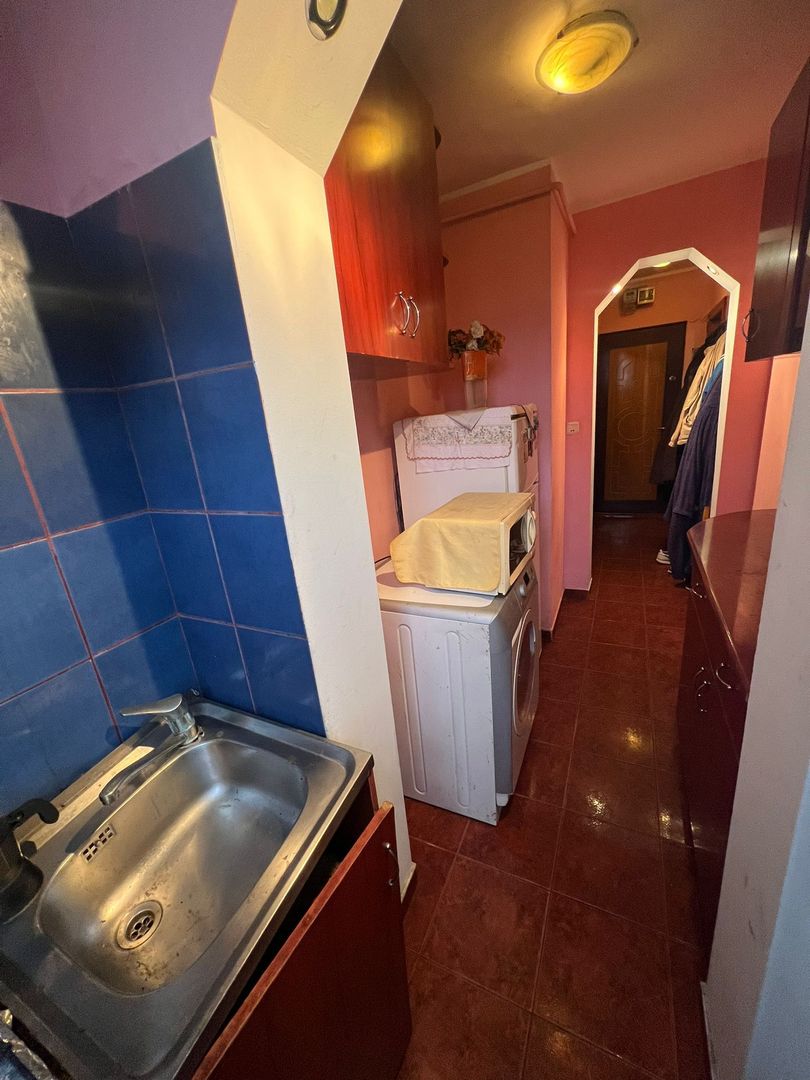 Apartament 1 camera decomandat– Zona Blascovici, etaj 3 - Poză 5