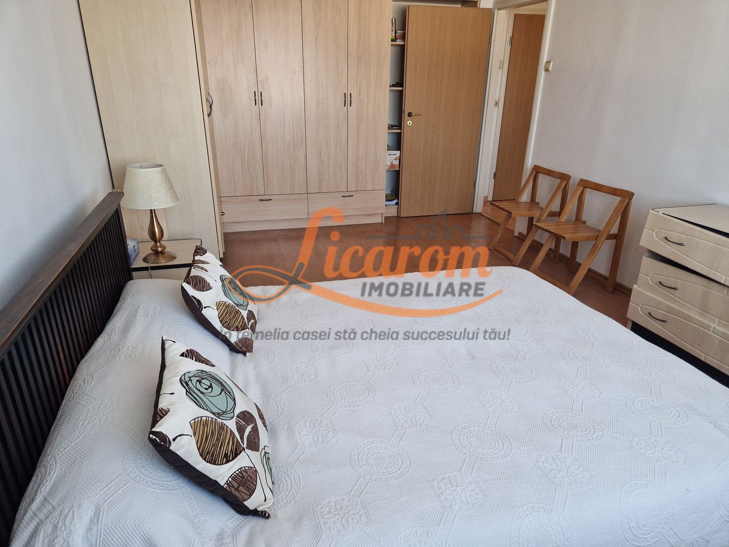 Apartament confort 1 Central - Bd Garii,decomandat,disponibil imediat. - Poză 4