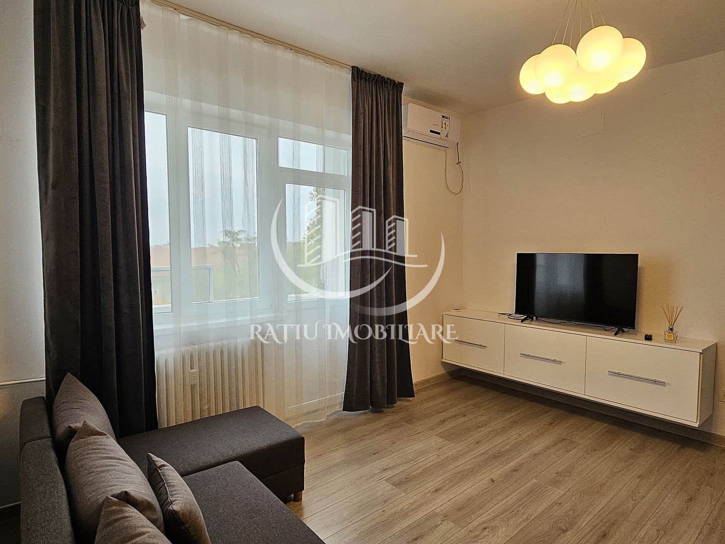 Apartament cu 2 camere | Rogerius | Oradea - Poză 1