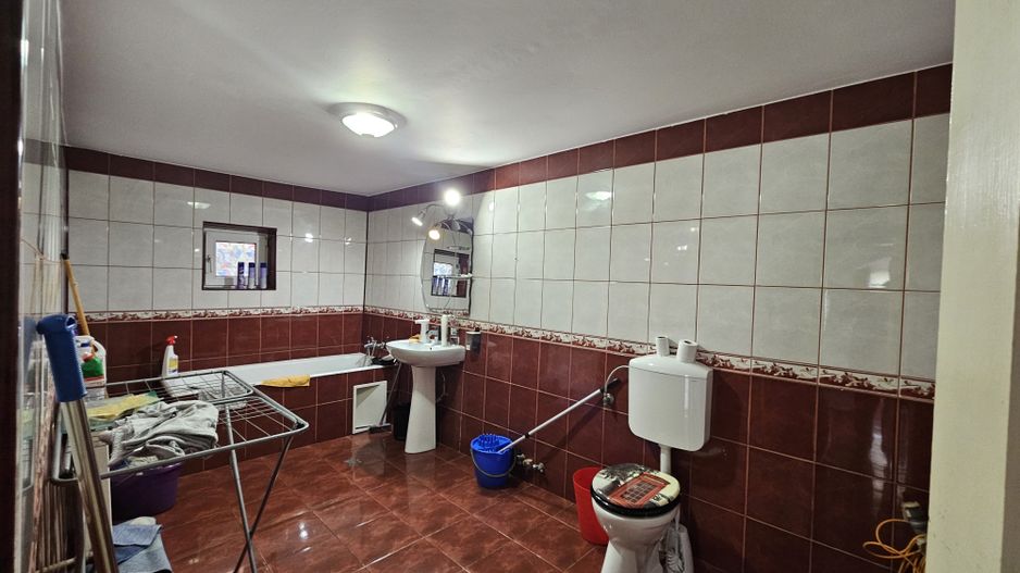 Casa 4 camere - curte 400mp Sector 4 - Luica -Giurgiului -Piata Resita - Poză 14