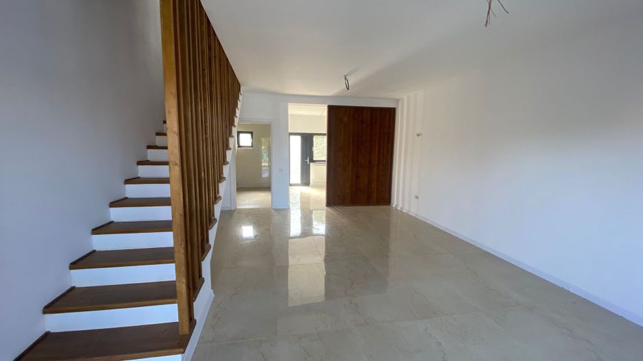 Duplex de vânzare  110 MP  An. 2023  in Com Lumina  Constanta - Poză 1