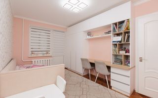 Apartament cu 4 camere spre vânzare, strada Romană, Centru - Poză 10