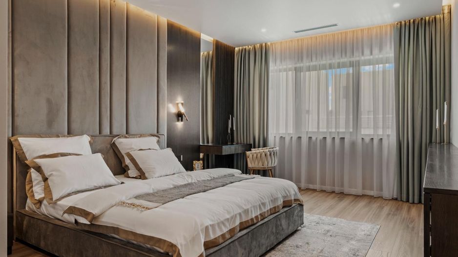 Vânzare Vilă 7 camere 350mp | Curte privată | Piscină exterioară - Poză 12