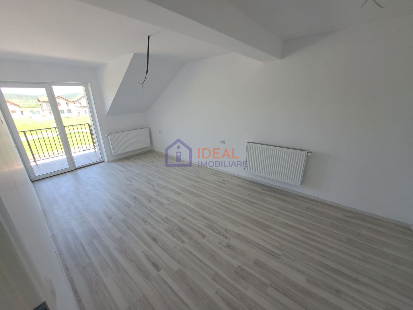 Duplex  Modern LA CHEIE cu 4 camere si gradina ,in Cristian - Poză 8