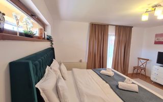 Vila spațioasă și recent renovată în Ghiroda! - Poză 68