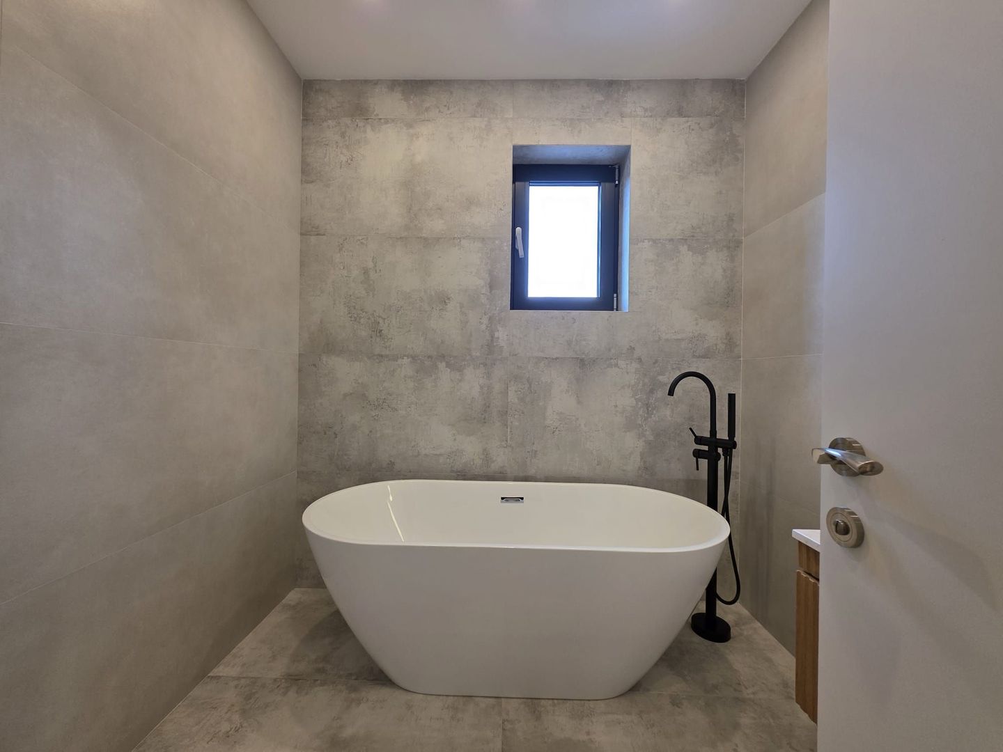 Apartament Nou 3 Camere de Închiriat - Iancu Nicolae, 95 m, NOU LUX - Poză 23