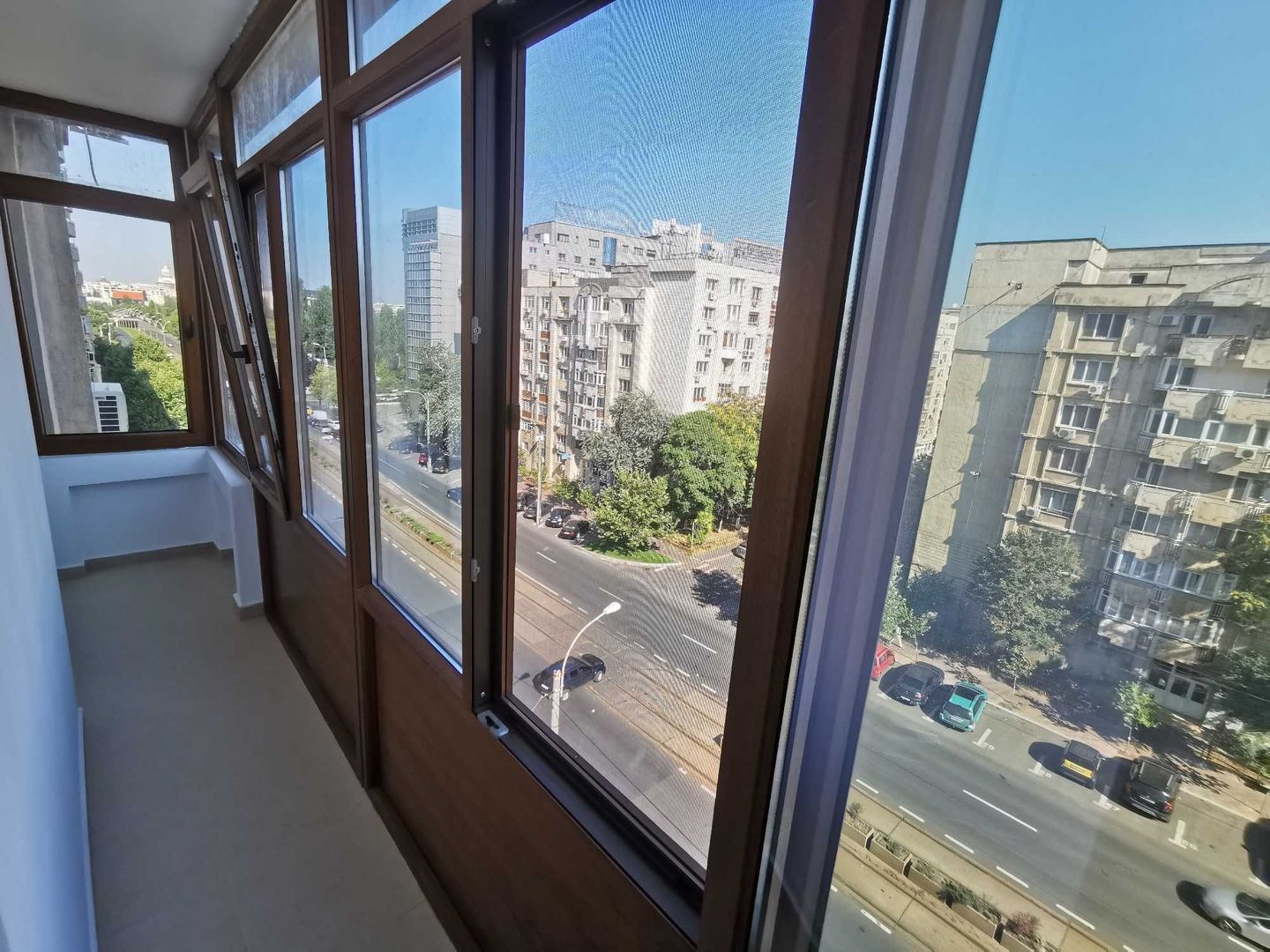 Ag BRASADAS închiriază ap 2 cam etaj 6/9 Blv Octavian Goga. - Poză 2