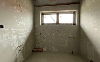 Casa spatioasa cu 1000 mp teren in Aiton - Poză 22