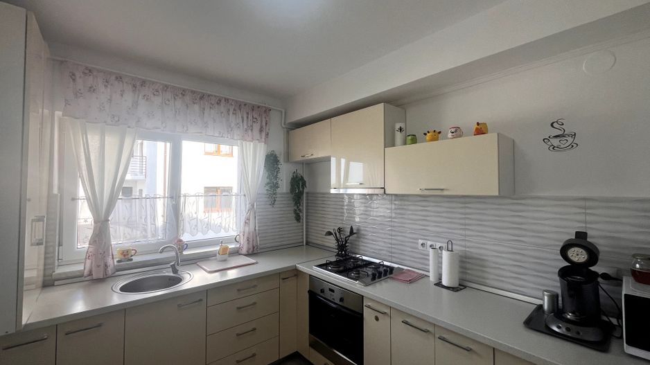 Apartament 2 camere de inchiriat- C Arhitectilor, balcon si parcare - Poză 3