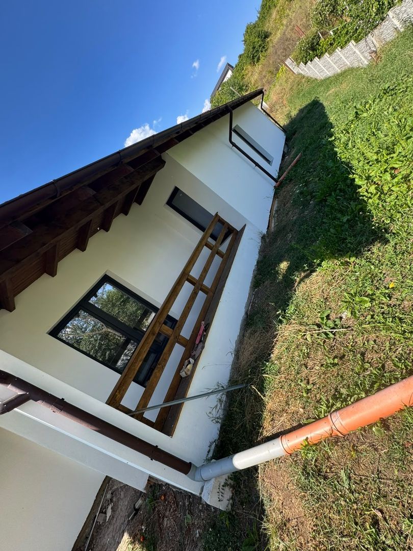 Casa de Vânzare zona Schit - Poză 2