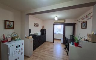 Apartament cu 3 camere - 70mp - Zona Aradului - Poză 5