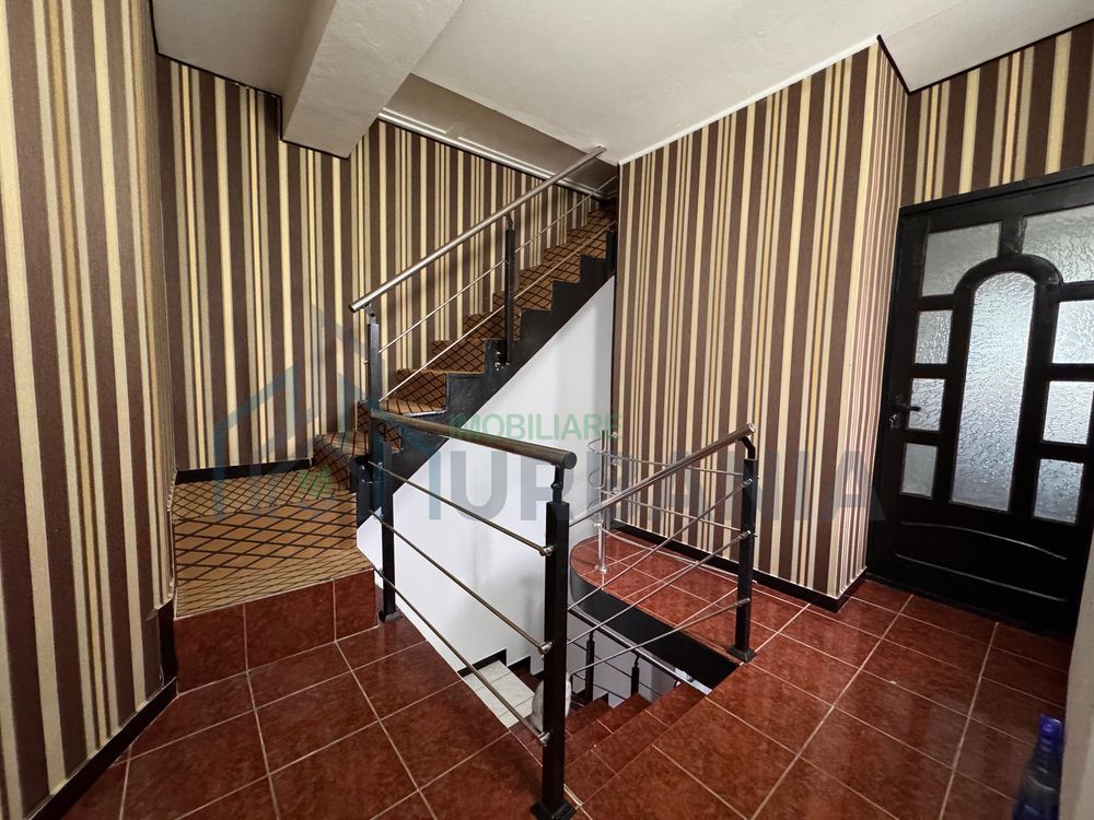 Inchiriez casa in copou - Poză 7