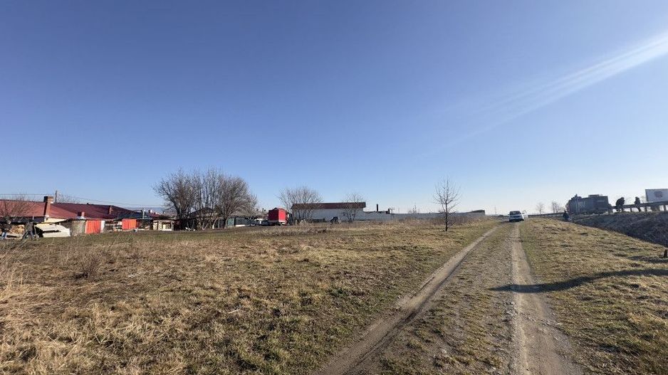 Teren  in suprafata de 4345 mp, Avrig - Poză 2