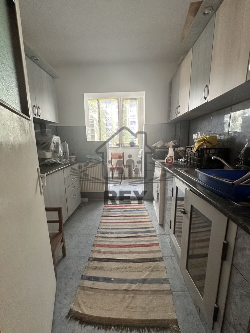 Apartament decomandat 2 camere de vânzare – Etaj 1, Str. Rahova, Sibiu - Poză 2