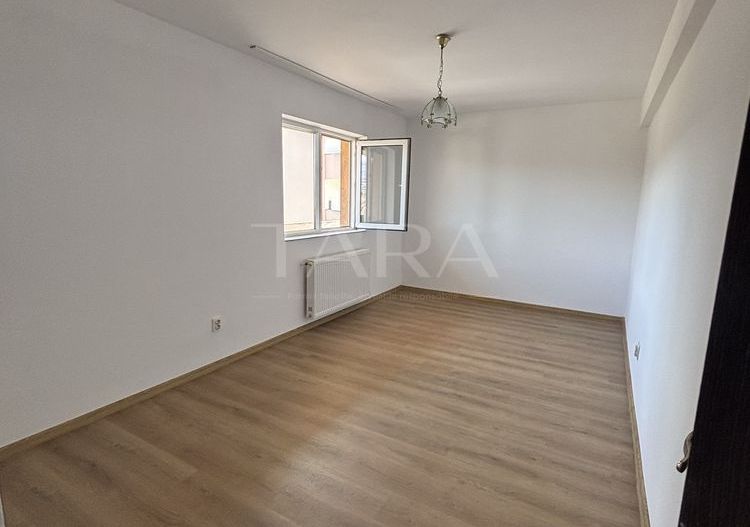 Apartament cu 2 camere in zona centrala - Poză 1
