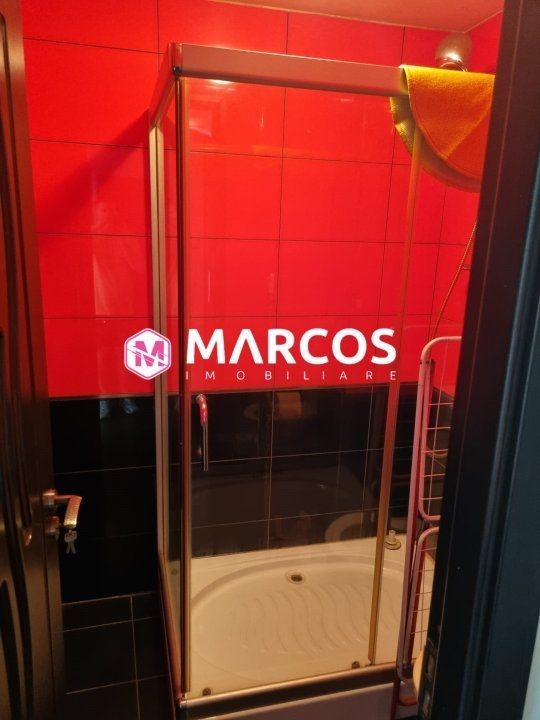 Apartament cu 3 camere de închiriat în zona Micro IV - Poză 10