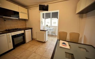 SOLD / VANDUT Apartament cu 4 camere de vânzare în zona Casa de Cultura - Poză 4