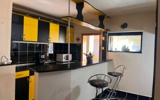 Apartament 4 camere 132 mp-balcon-ideal locuire-Calea Moldovei - Poză 1