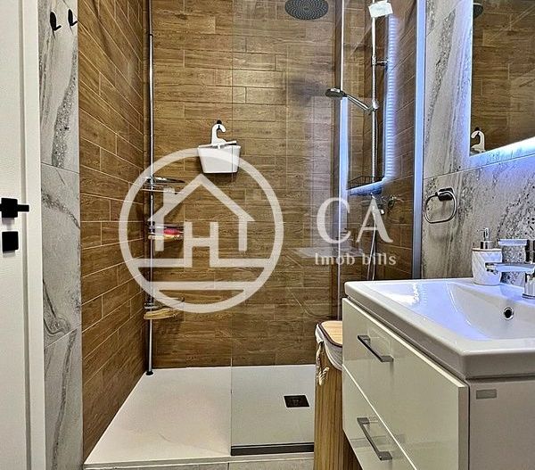 Apartament de închiriat cu 2 camere în PRIMA ARENA, Oradea - Poză 11