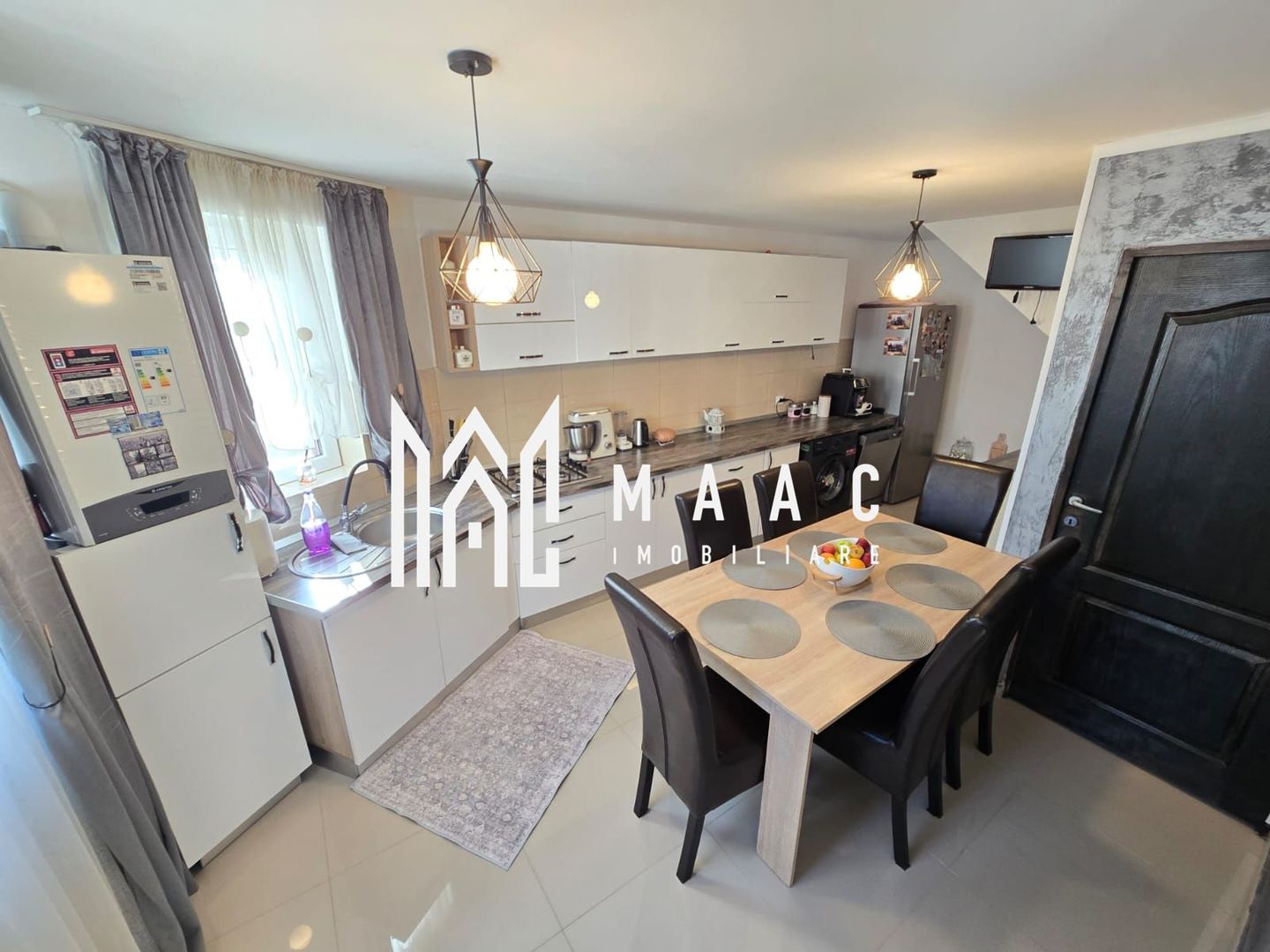Casa 7 camere 3 bai 2 intrari Zona Garii - Poză 5