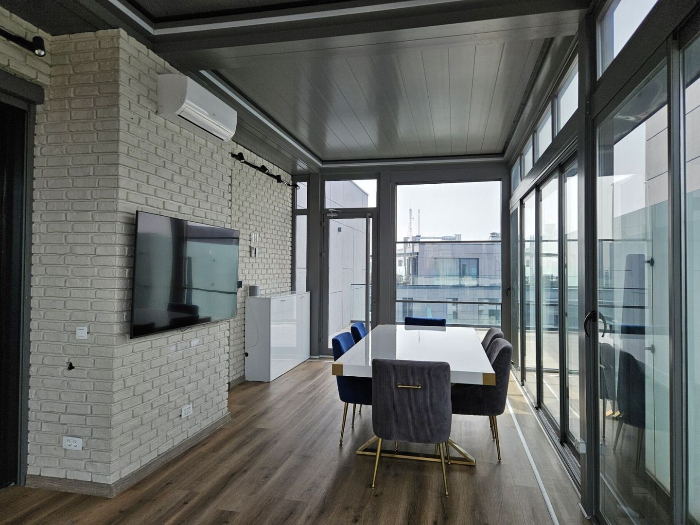 PENTHOUSE LUX JANDARMERIEI - THE IVY - Poză 6