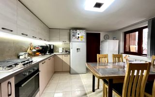 Casa spațioasă și primitoare cu garaj dublu, în Braytim – Soarelui - Poză 29