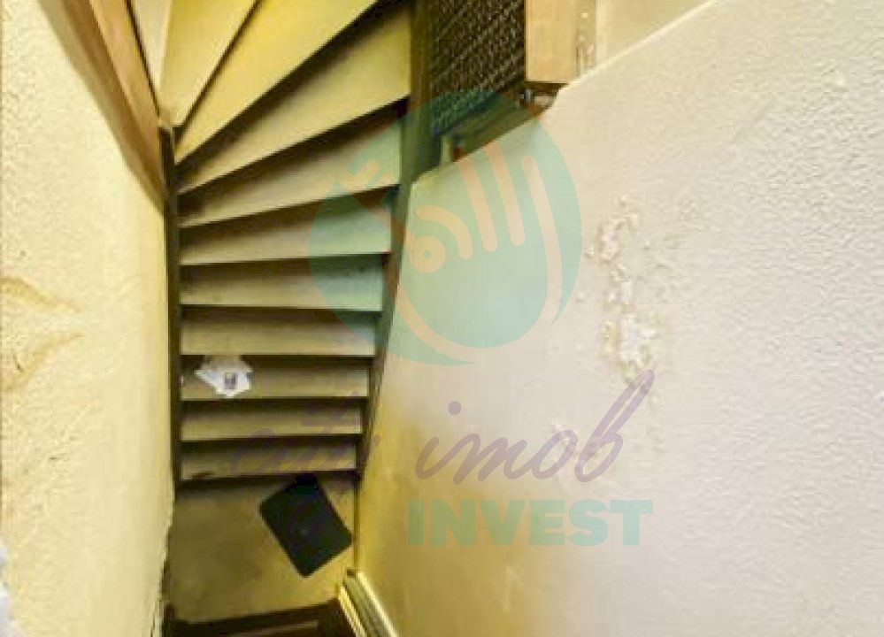 Vanzare jumatate de vila | Primaverii - Poză 7